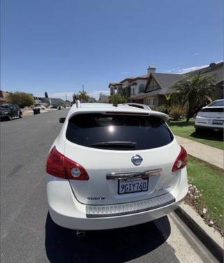 White 2011 Nissan Rogue SV