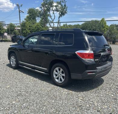 Black 2011 Toyota Highlander Base