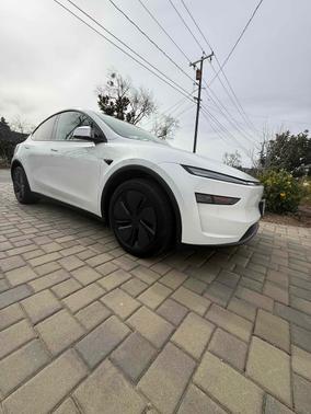 2026 Tesla Model Y Long Range Launch Series AWD