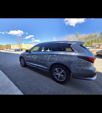 2018 INFINITI QX60 Base