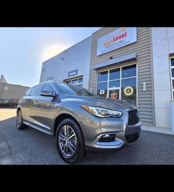 2018 INFINITI QX60 Base