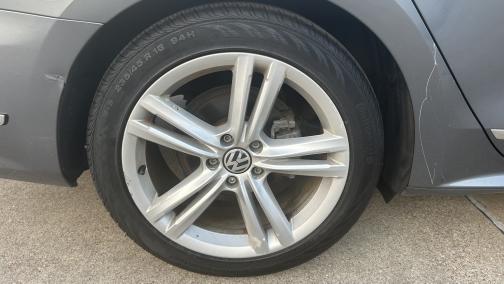 2012 Volkswagen Passat 2.0 TDI SEL Premium