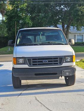 White 2004 Ford E250 Base