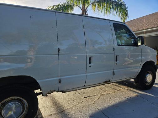 White 2004 Ford E250 Base