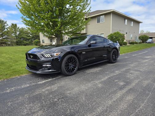 2017 Ford Mustang GT Premium