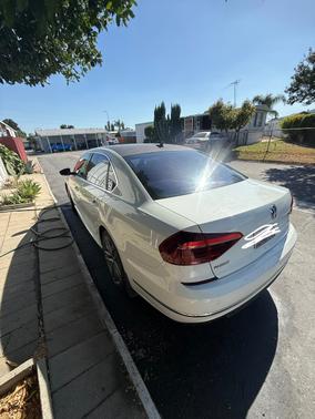 White 2017 Volkswagen Passat 1.8T R-Line w/Comfort