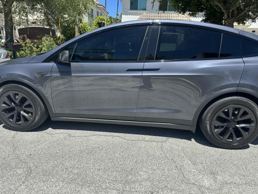 2022 Tesla Model X Long Range