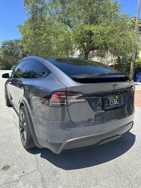 2022 Tesla Model X Long Range