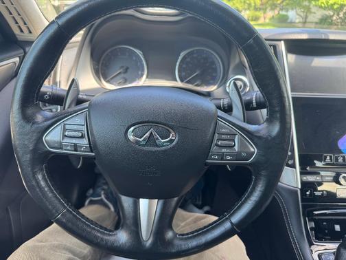 Black 2015 INFINITI Q50 Sport
