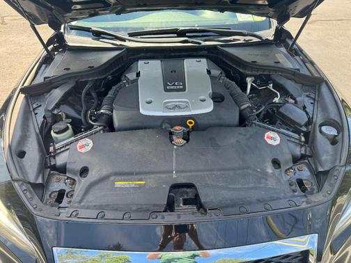 Black 2015 INFINITI Q50 Sport