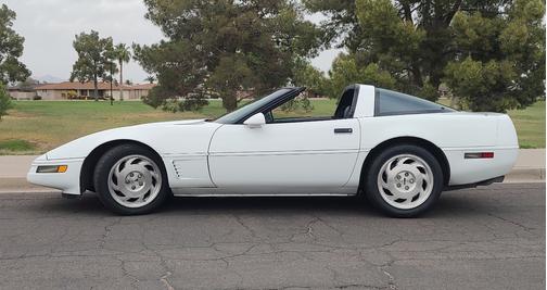 White 1996 Chevrolet Corvette Base
