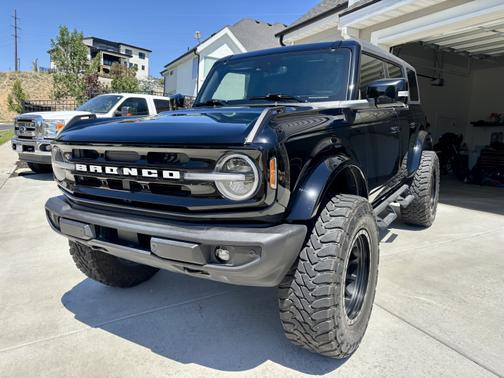 2023 Ford Bronco Outer Banks