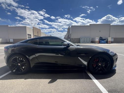 2016 Jaguar F-TYPE R