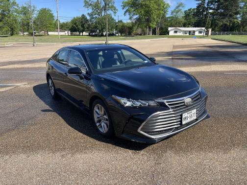 2019 Toyota Avalon XLE