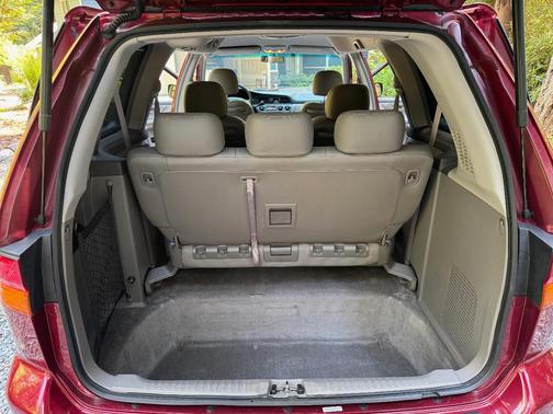 Red 2003 Honda Odyssey EX-L