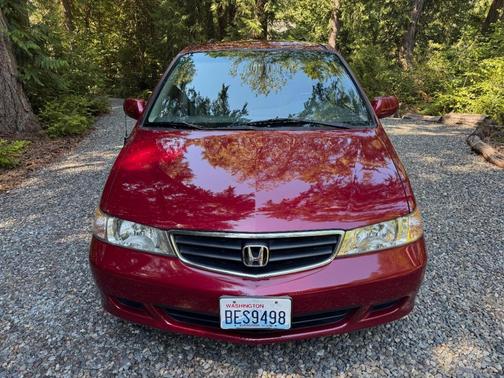 Red 2003 Honda Odyssey EX-L