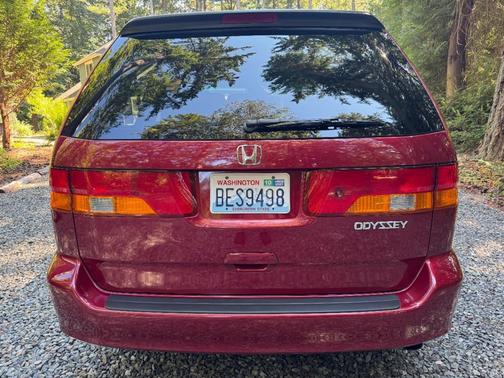 Red 2003 Honda Odyssey EX-L