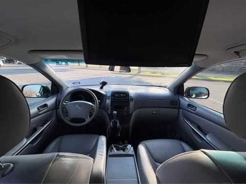 2009 Toyota Sienna LE