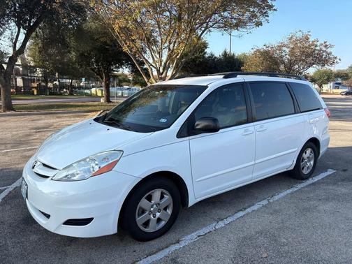 2009 Toyota Sienna LE