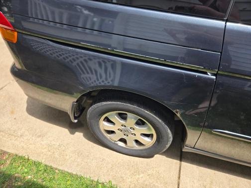Green 2004 Honda Odyssey EX-L