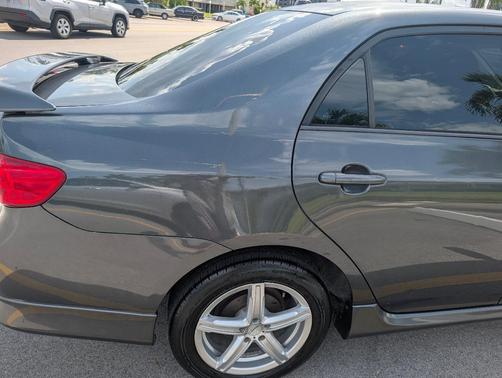 Gray 2009 Toyota Corolla S