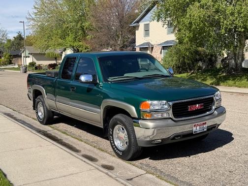 Green 2000 GMC Sierra 1500 SLE