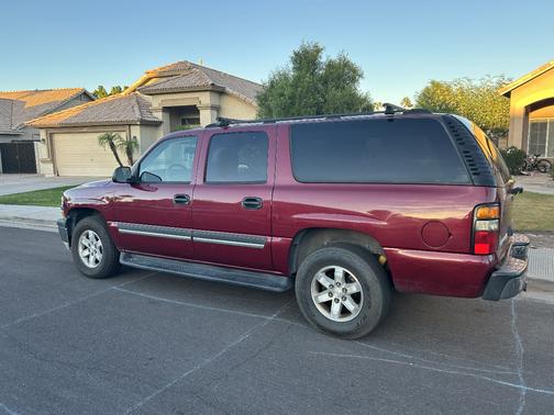 2004 Chevrolet Suburban 1500 LS