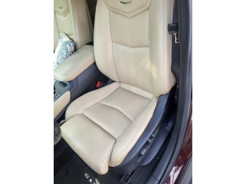 Black 2017 Cadillac XT5 Luxury