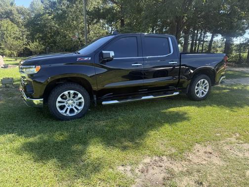 Black 2022 Chevrolet Silverado 1500 LTZ
