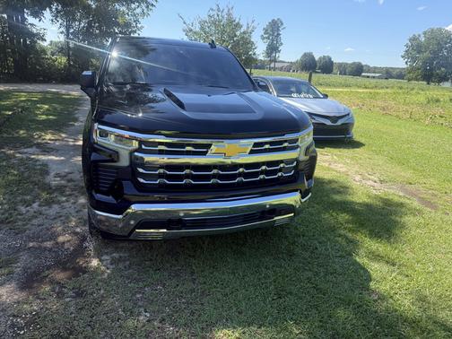 Black 2022 Chevrolet Silverado 1500 LTZ