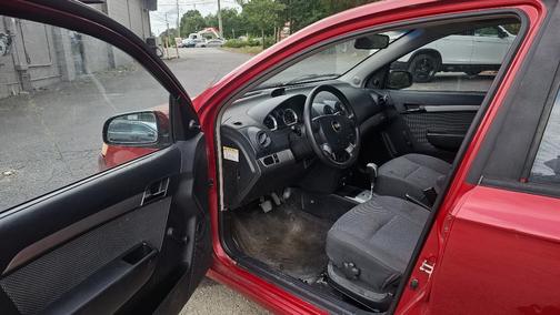 Red 2009 Chevrolet Aveo LT