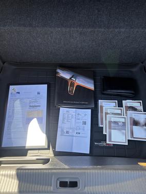 Silver 2004 Lincoln Town Car Signature