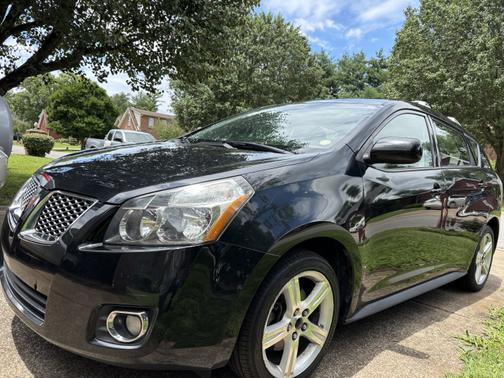 2009 Pontiac Vibe Base