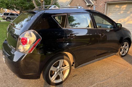 2009 Pontiac Vibe Base