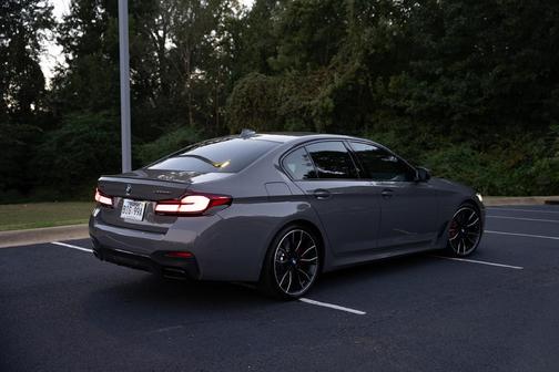 Gray 2022 BMW M550 i xDrive