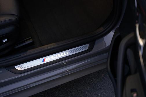 Gray 2022 BMW M550 i xDrive