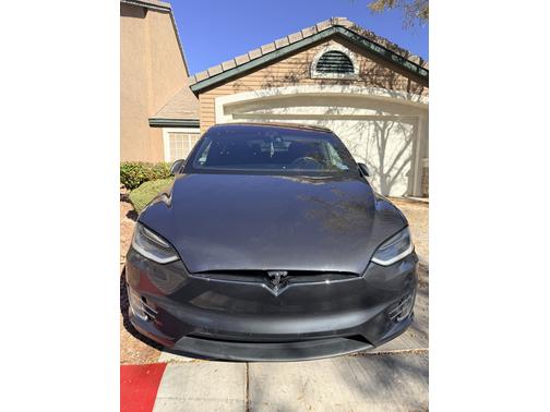 Gray 2016 Tesla Model X 90D