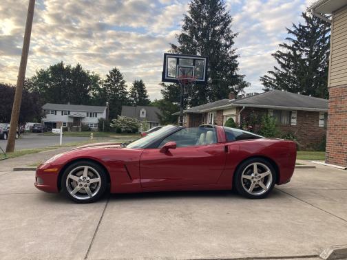 2005 Chevrolet Corvette Base