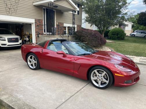 2005 Chevrolet Corvette Base