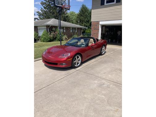 2005 Chevrolet Corvette Base