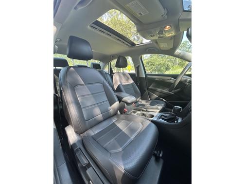 2021 Volkswagen Passat 2.0T SE