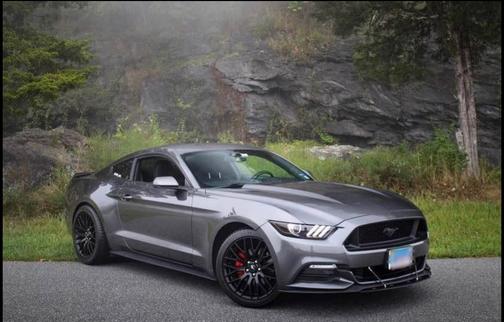 2017 Ford Mustang V6
