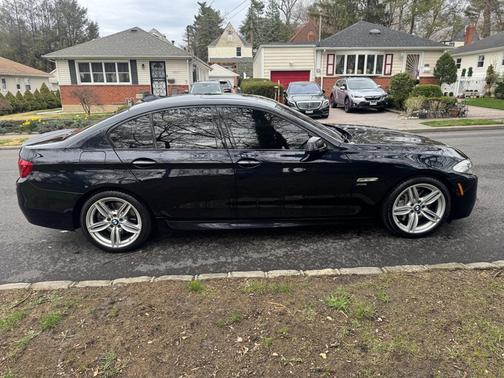 2011 BMW 550 i xDrive