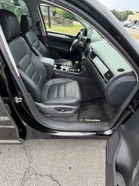 Black 2011 Volkswagen Touareg VR6 Sport