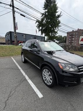 Black 2011 Volkswagen Touareg VR6 Sport