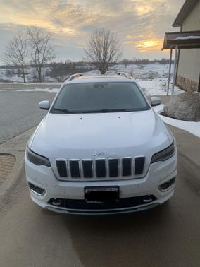 2019 Jeep Cherokee Overland