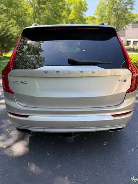 Beige 2017 Volvo XC90 T6 Momentum