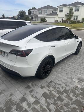White 2022 Tesla Model Y Performance