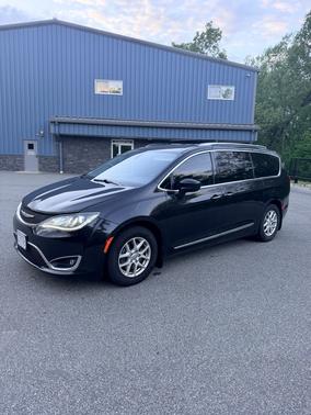 Black 2020 Chrysler Pacifica Touring L