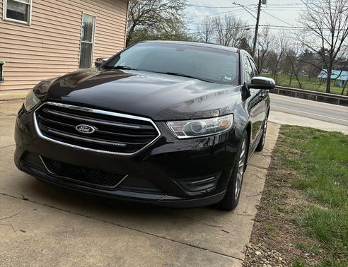 Brown 2013 Ford Taurus Limited